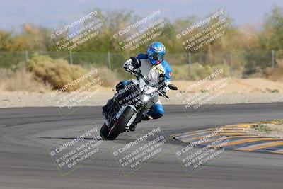 media/Nov-05-2022-SoCal Trackdays (Sat) [[f8d9b725ab]]/Turn 2 (1120am)/